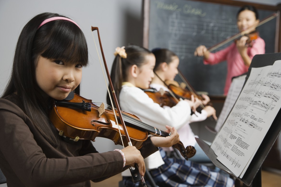 My music school. Подростки в музыкальной школе. Музыкальная школа в Японии. Урок в музыкальной школе. Девочка в музыкальной школе.